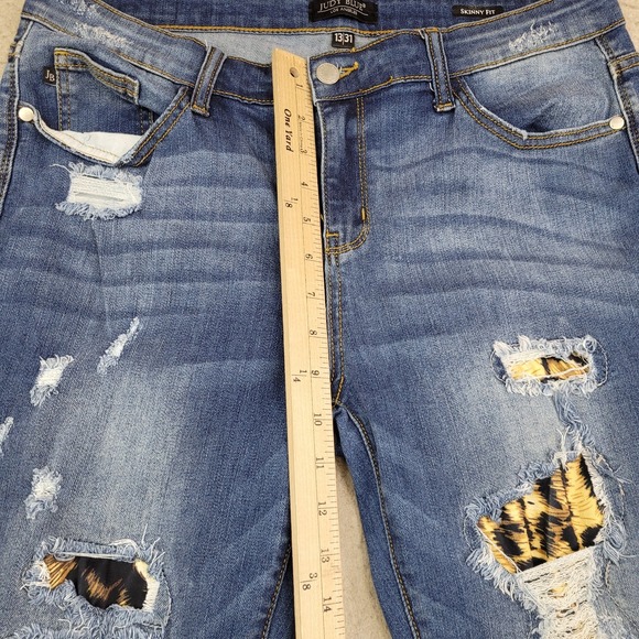 Judy Blue Skinny Fit Leopard Print Patch Mid Rise Jean Women's Size 13/31 - Picture 10 of 12